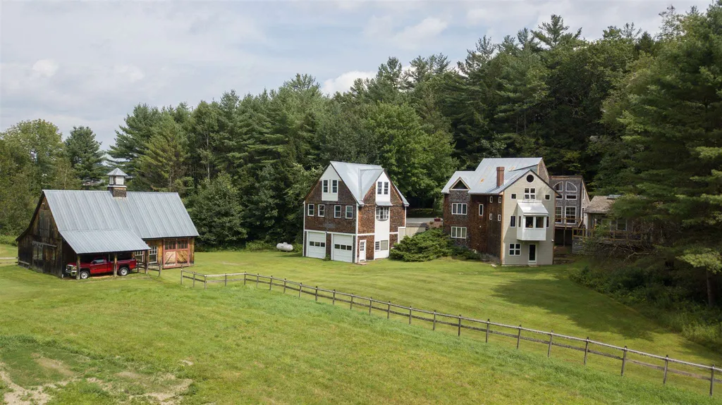 110 Wright Reservoir Road Hartford VT 05001