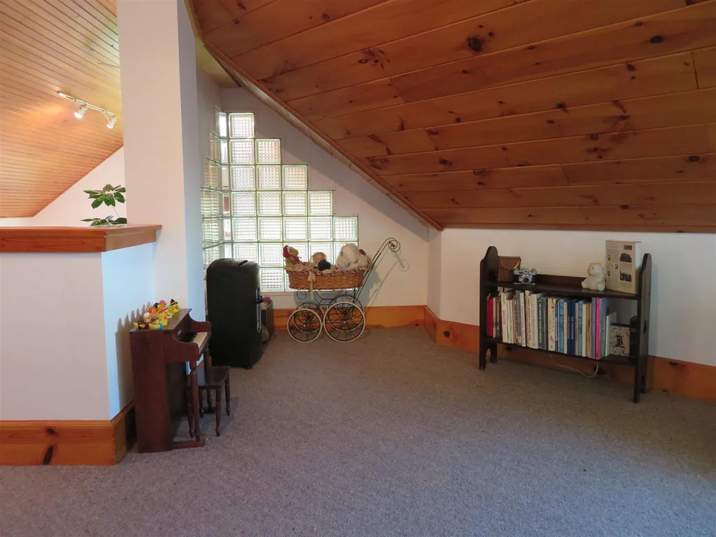 110 Wright Reservoir Road Hartford VT 05001