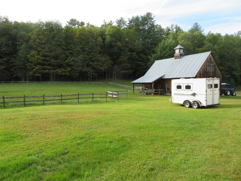 110 Wright Reservoir Road Hartford VT 05001