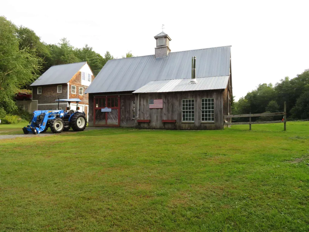 110 Wright Reservoir Road Hartford VT 05001