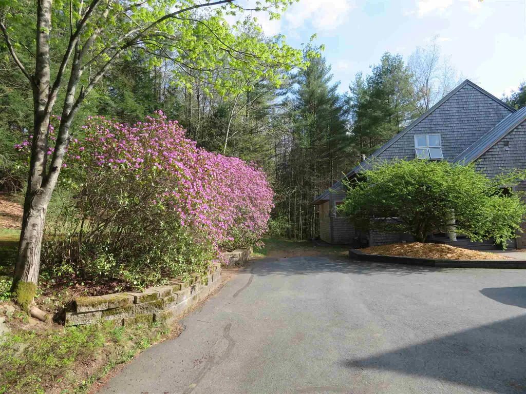 110 Wright Reservoir Road Hartford VT 05001
