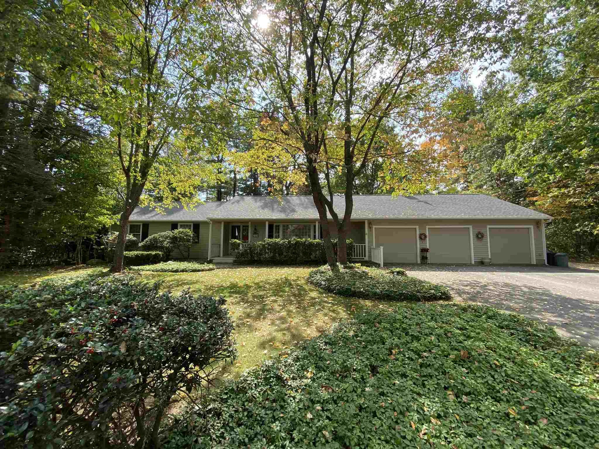 6 Woodridge Lane North Hampton NH 03862