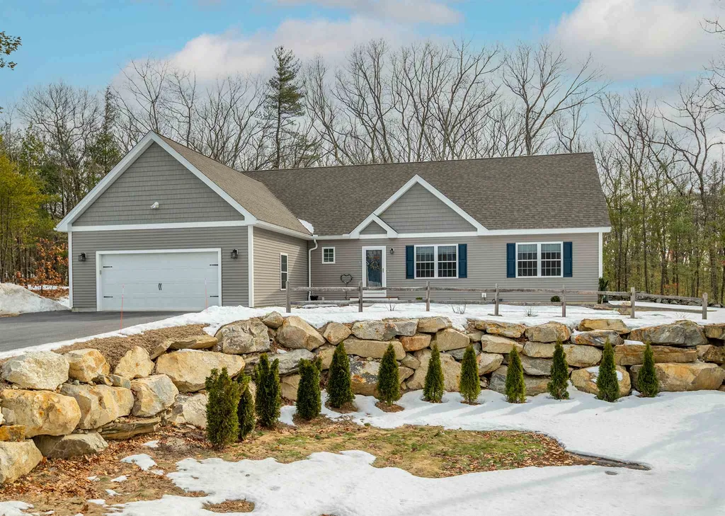 9 Powderhorn Drive Pelham NH 03076