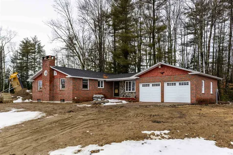 11 Ida Circle Rochester NH 03868