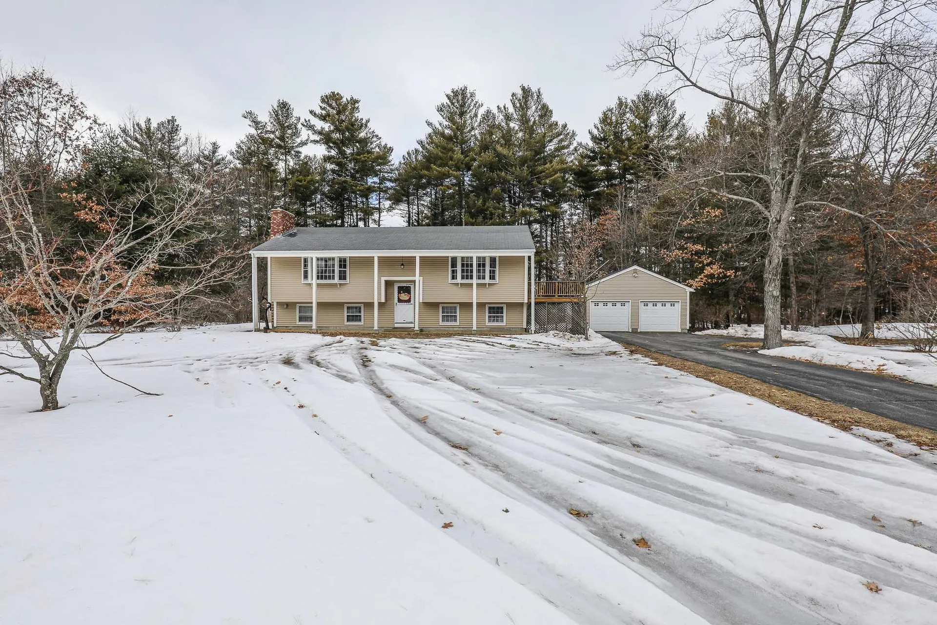 12 Forest Lane Litchfield NH 03052