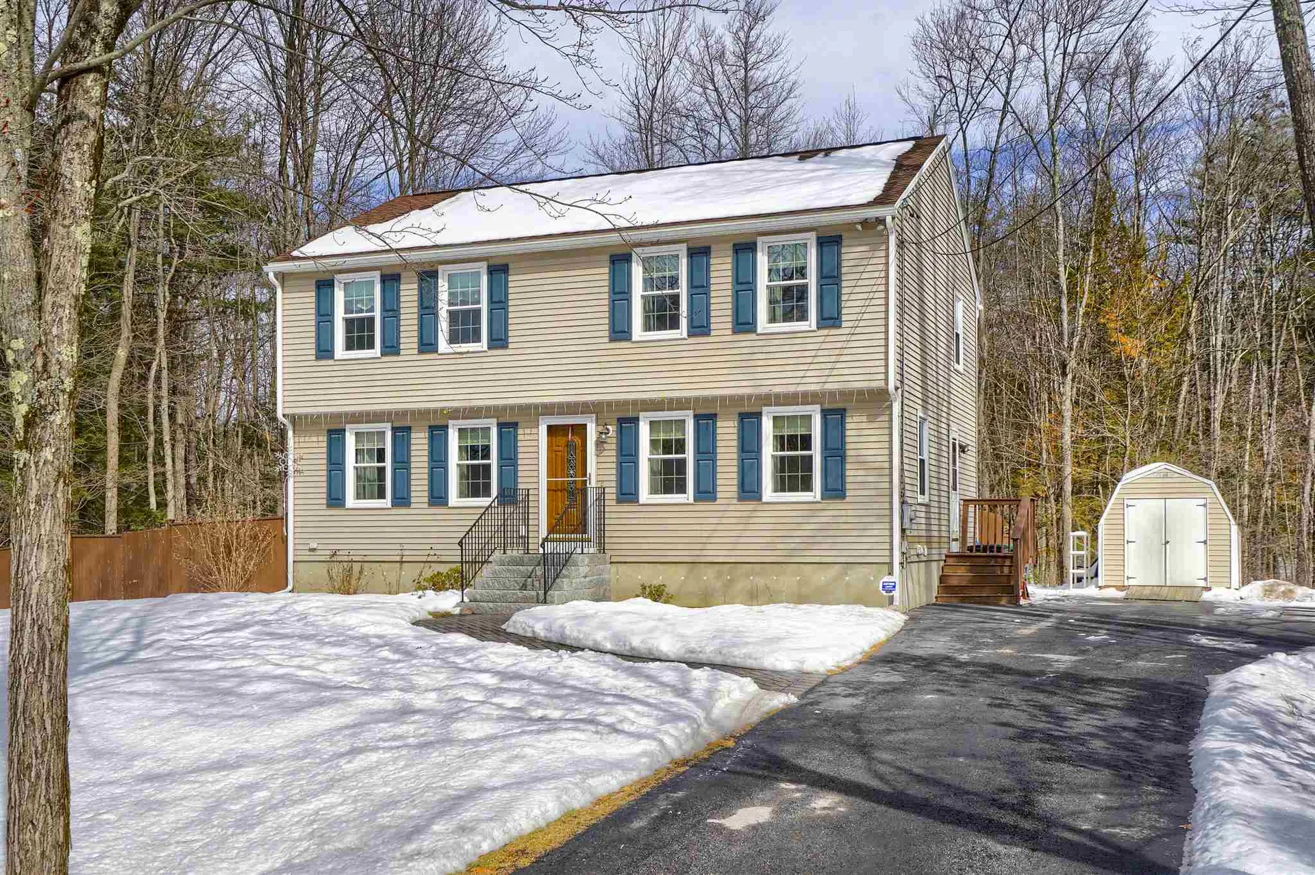 12 Doris Drive Hooksett NH 03106