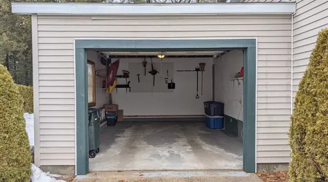 8 Lilac Lane Belmont NH 03220