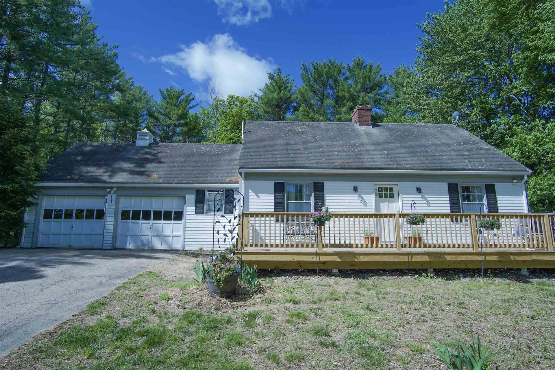 15 Raymond Road Deerfield NH 03037