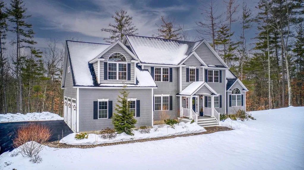 9 Bixby Farm Lane Bedford NH 03110