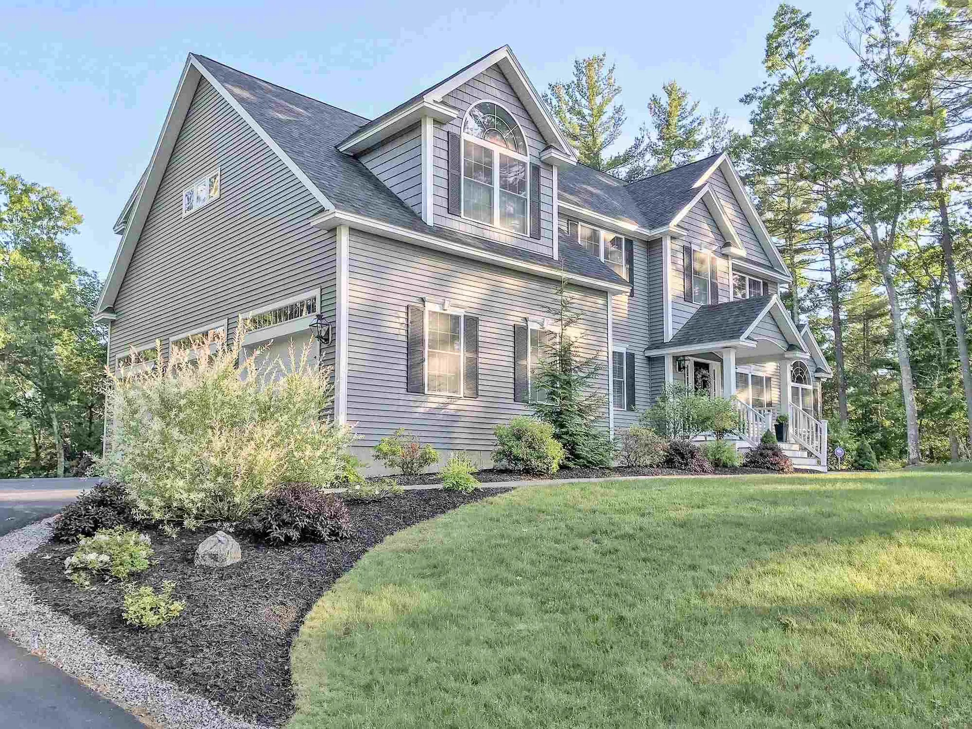 9 Bixby Farm Lane Bedford NH 03110