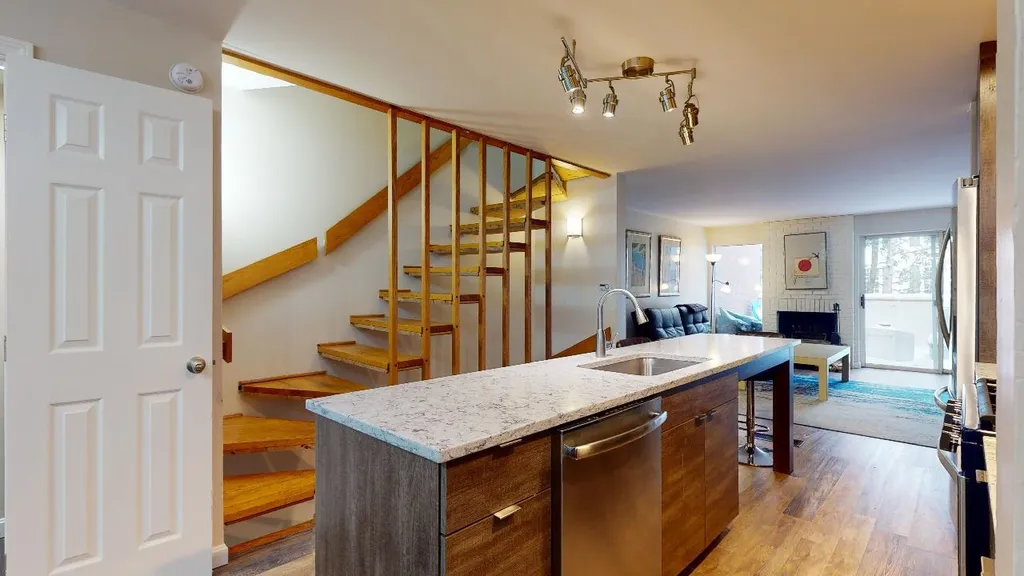 388 College Street Burlington VT 05401