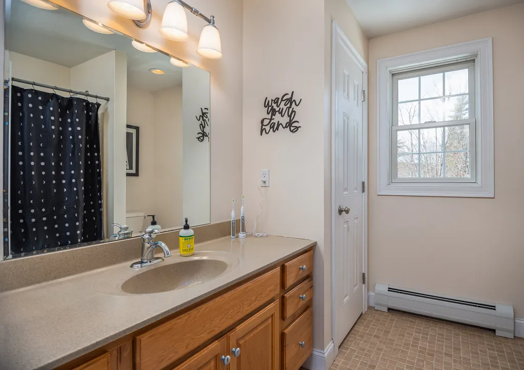21 Fiddlehead Lane Rochester NH 03867
