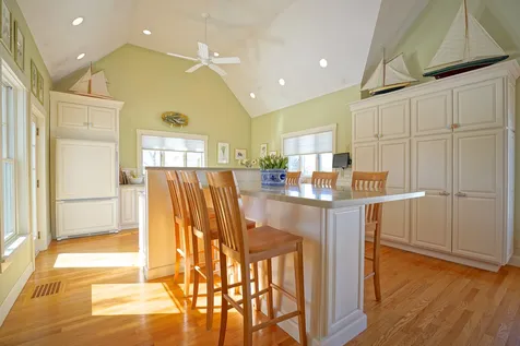 31 Pleasant Point Drive Portsmouth NH 03801