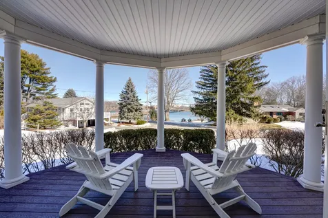 31 Pleasant Point Drive Portsmouth NH 03801