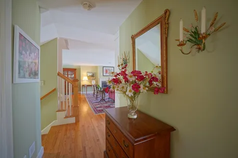 31 Pleasant Point Drive Portsmouth NH 03801