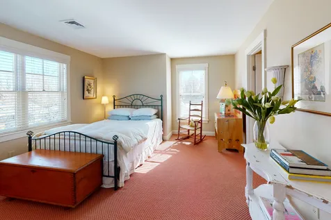 31 Pleasant Point Drive Portsmouth NH 03801