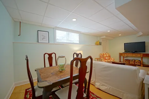 31 Pleasant Point Drive Portsmouth NH 03801
