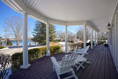 31 Pleasant Point Drive Portsmouth NH 03801