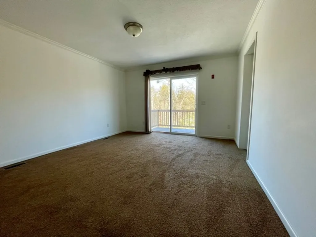 73 Tarah Way Fremont NH 03044