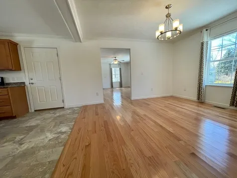 73 Tarah Way Fremont NH 03044