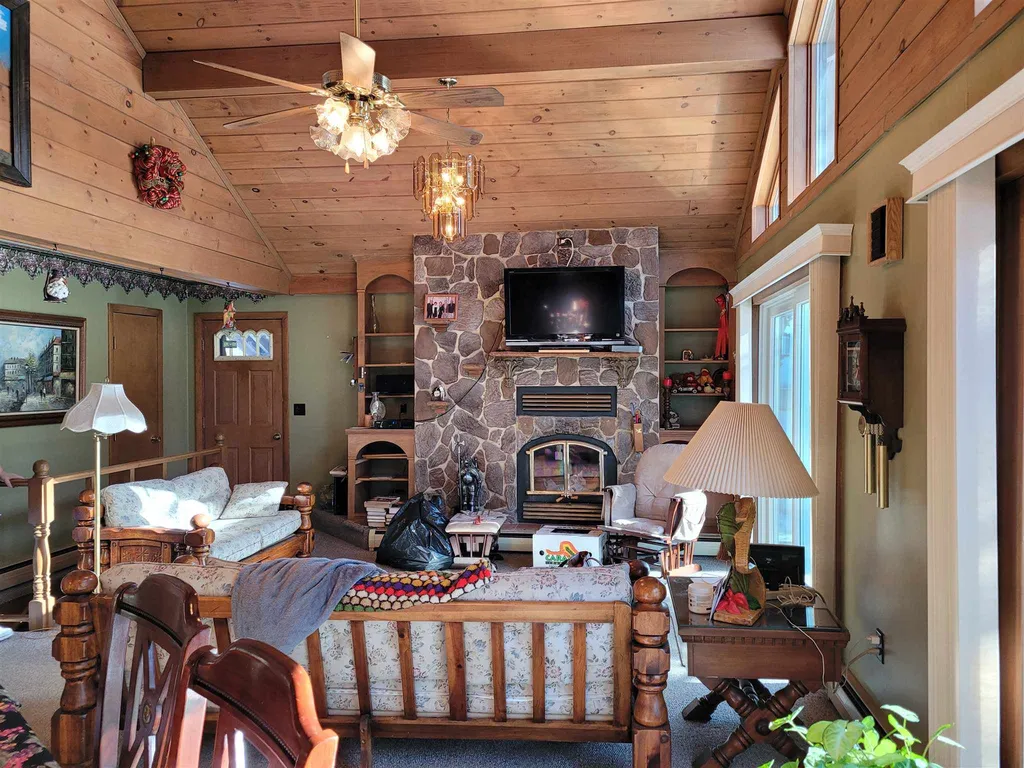 89 Morse Road Plymouth NH 03264