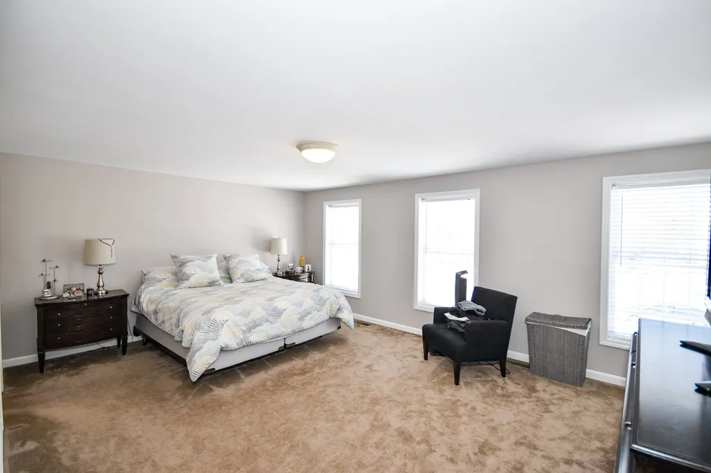 32 Wildewood Lane Dover NH 03820