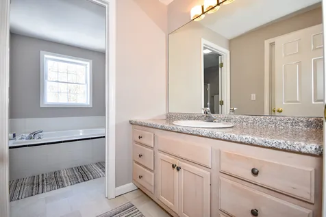 32 Wildewood Lane Dover NH 03820