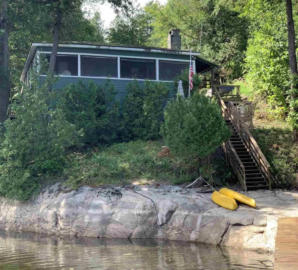 593 Coates Island Road Colchester VT 05446