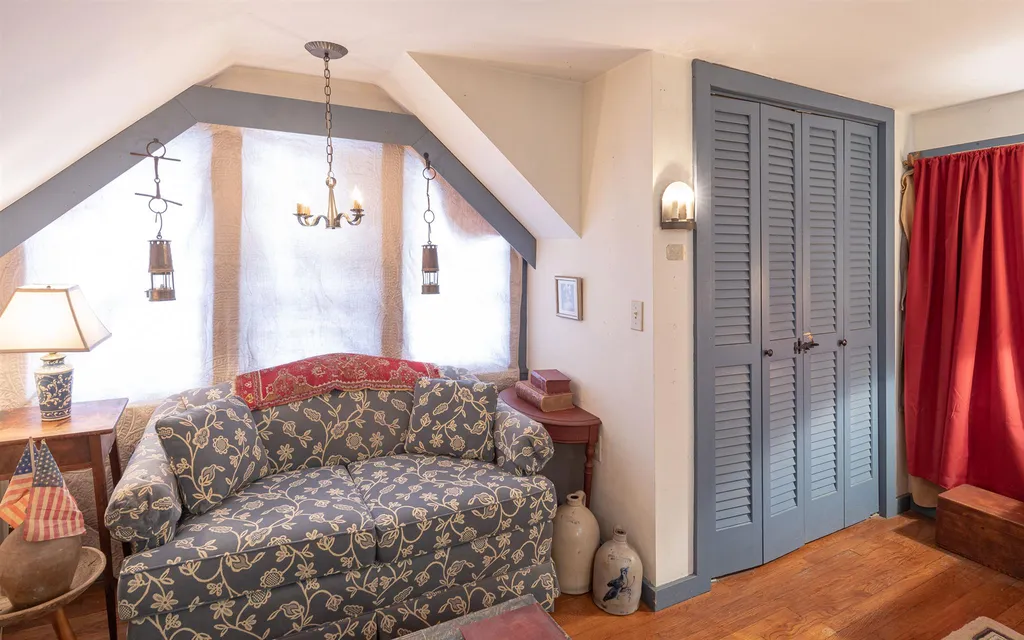 76 Graves Road Walpole NH 03608