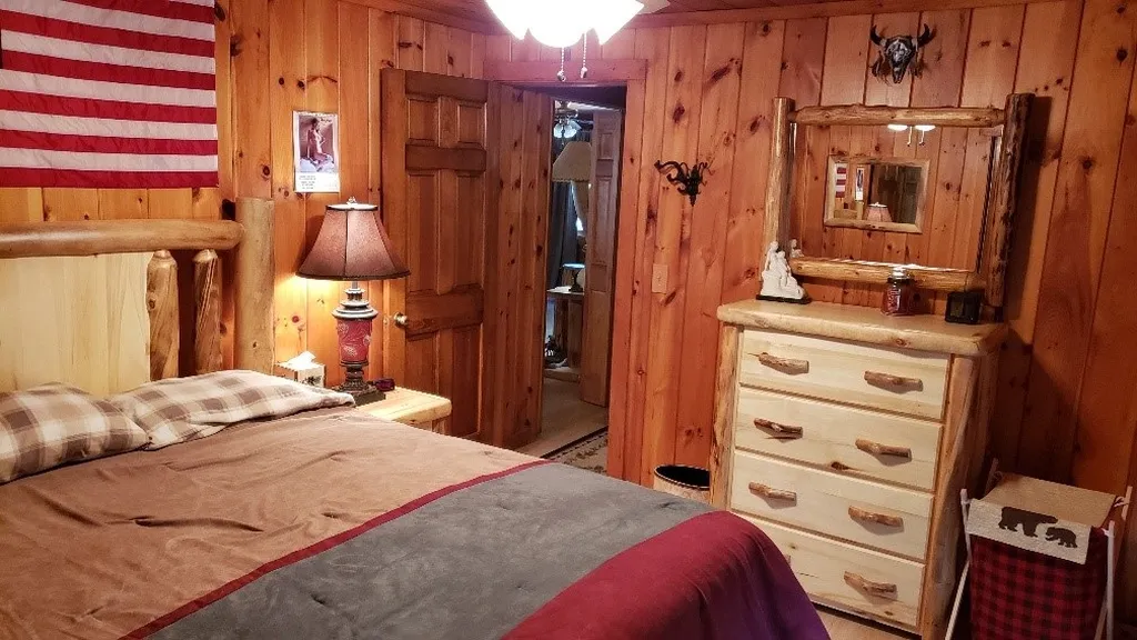 45 Dickson Lane Pittsburg NH 03592
