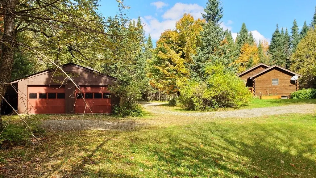 45 Dickson Lane Pittsburg NH 03592