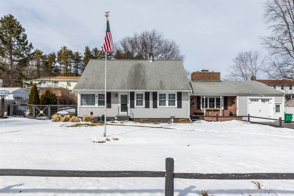 5 Dover Street Nashua NH 03063