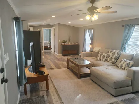 11 Sycamore Avenue North Hampton NH 03862