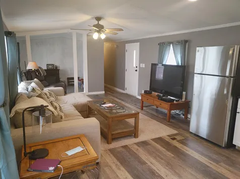 11 Sycamore Avenue North Hampton NH 03862