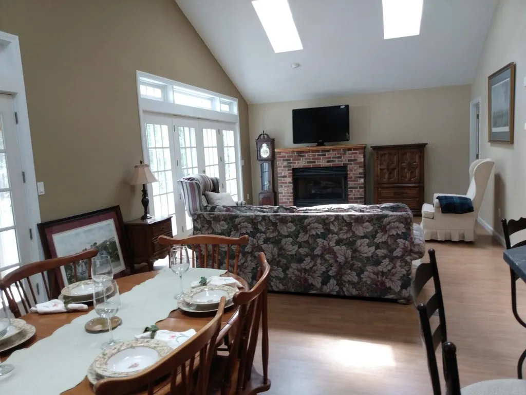 30 Woodcrest Drive Ossipee NH 03864