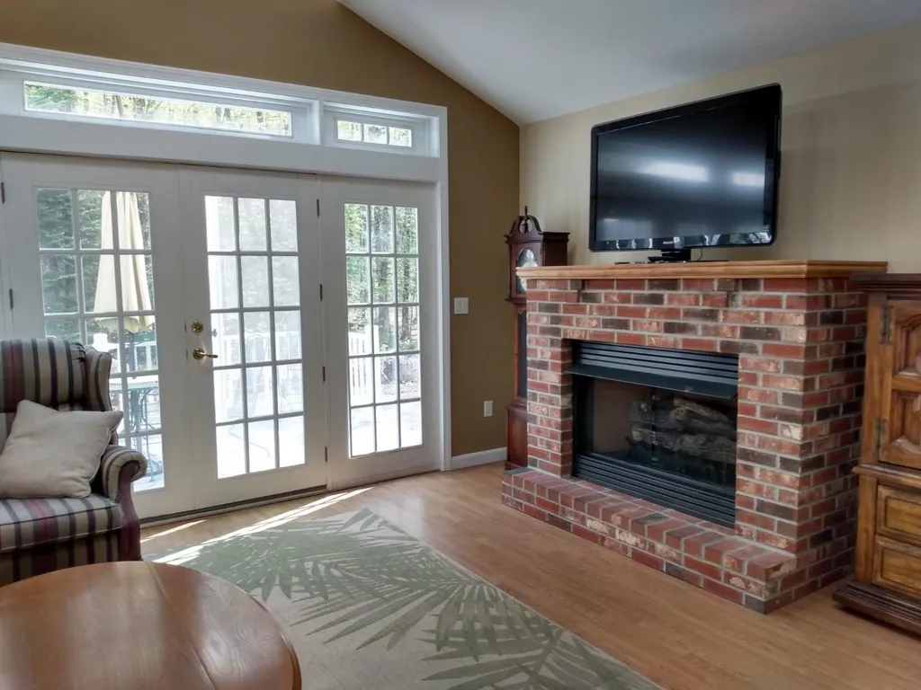 30 Woodcrest Drive Ossipee NH 03864