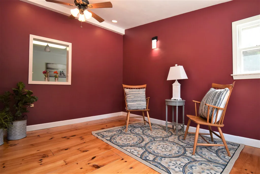 44 North Road Deerfield NH 03037