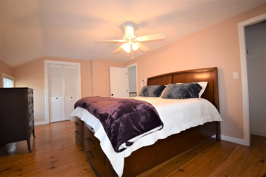 44 North Road Deerfield NH 03037