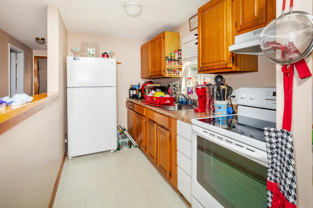 15 Folly Mill Terrace Seabrook NH 03874