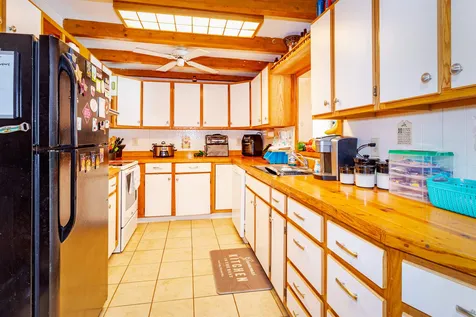 15 Folly Mill Terrace Seabrook NH 03874
