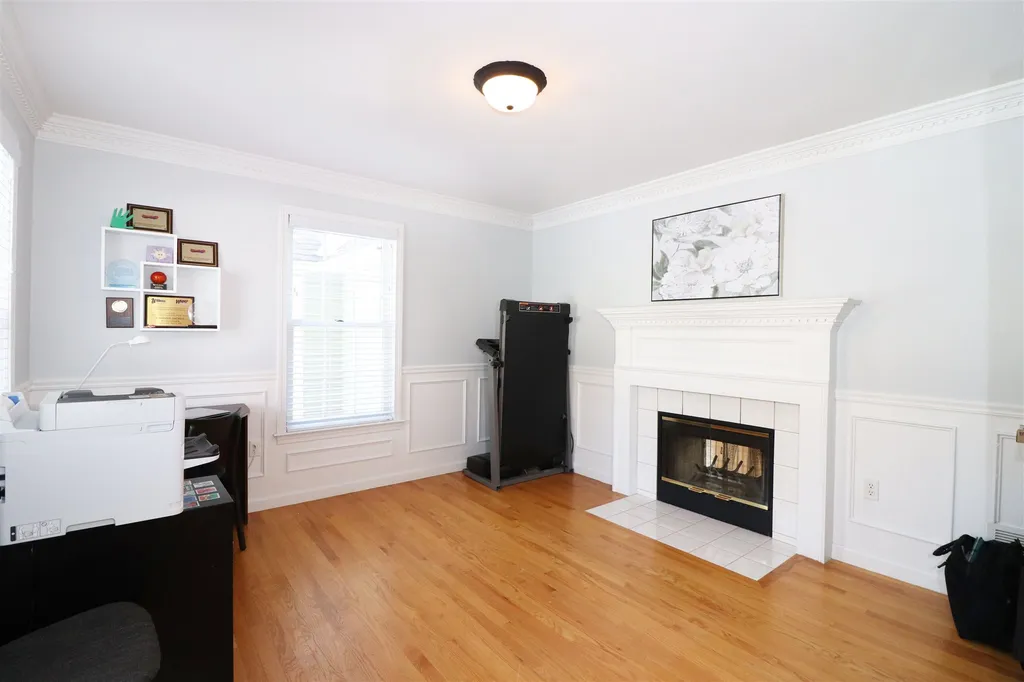 27 Lynne Drive Hollis NH 03049