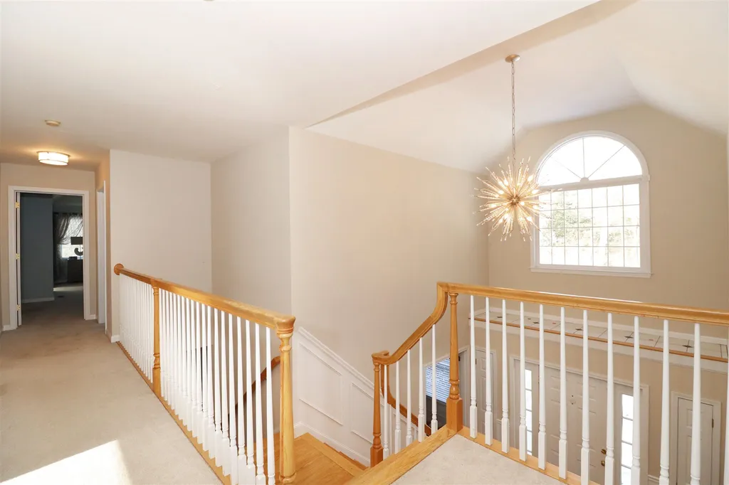 27 Lynne Drive Hollis NH 03049