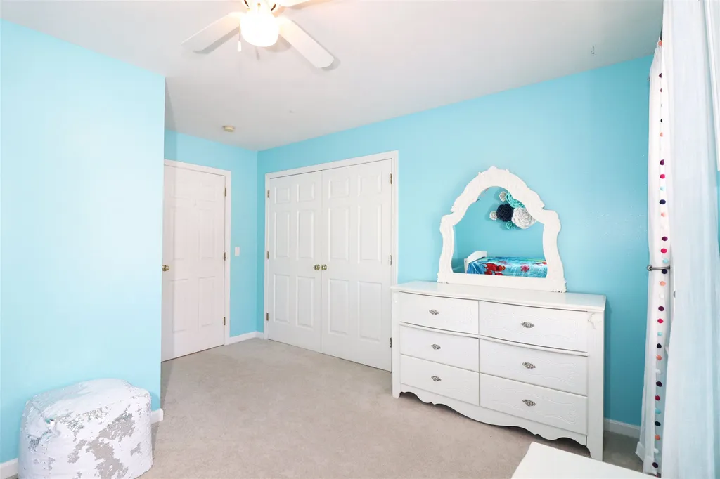 27 Lynne Drive Hollis NH 03049