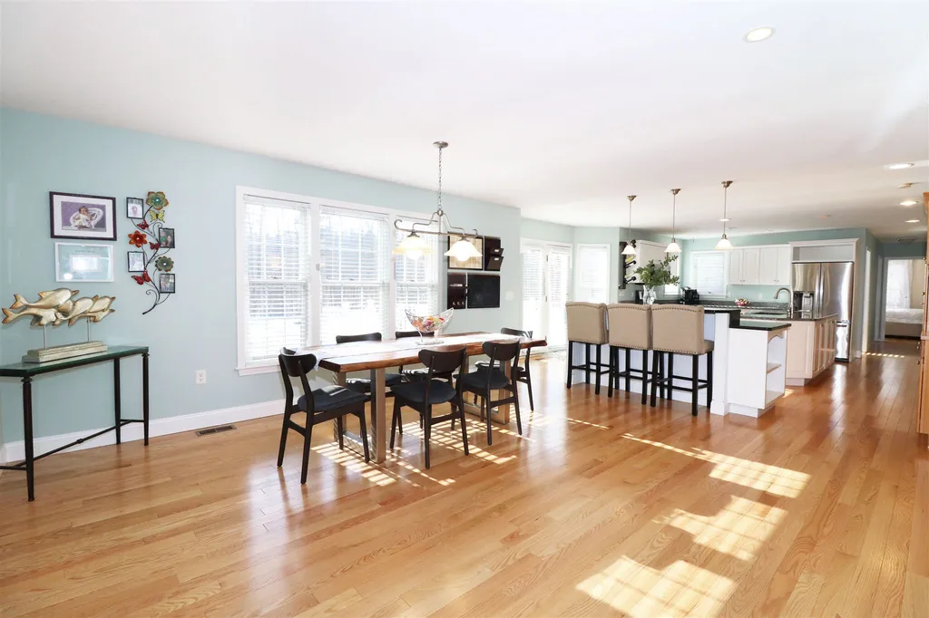 27 Lynne Drive Hollis NH 03049