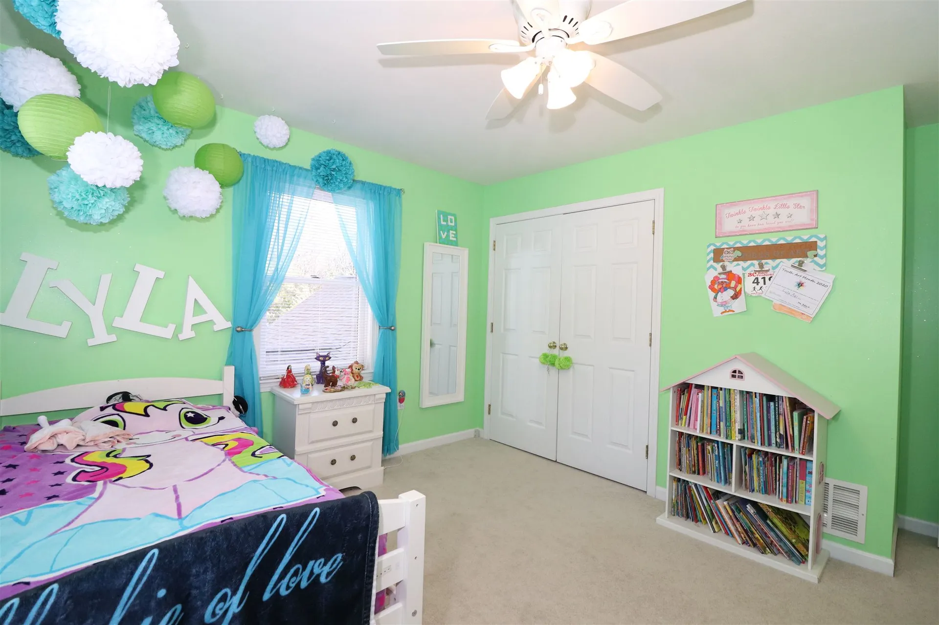 27 Lynne Drive Hollis NH 03049