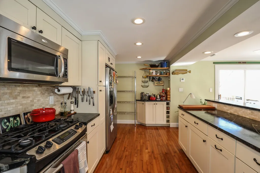 1474 Islington Street Portsmouth NH 03801