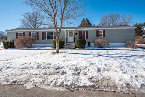 10 Dockside Lane Rochester NH 03867