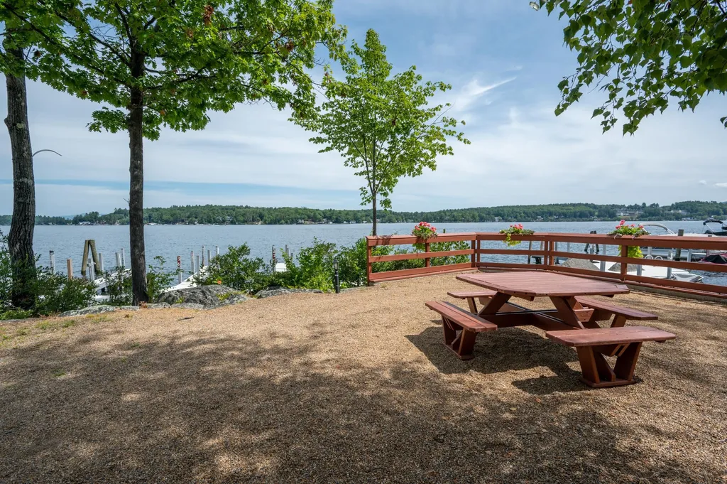 59 Deerfield Turn Road Laconia NH 03246