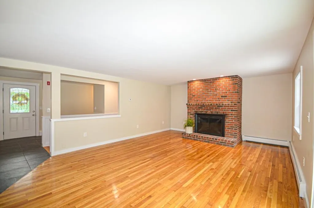 143 Fremont Road Chester NH 03036