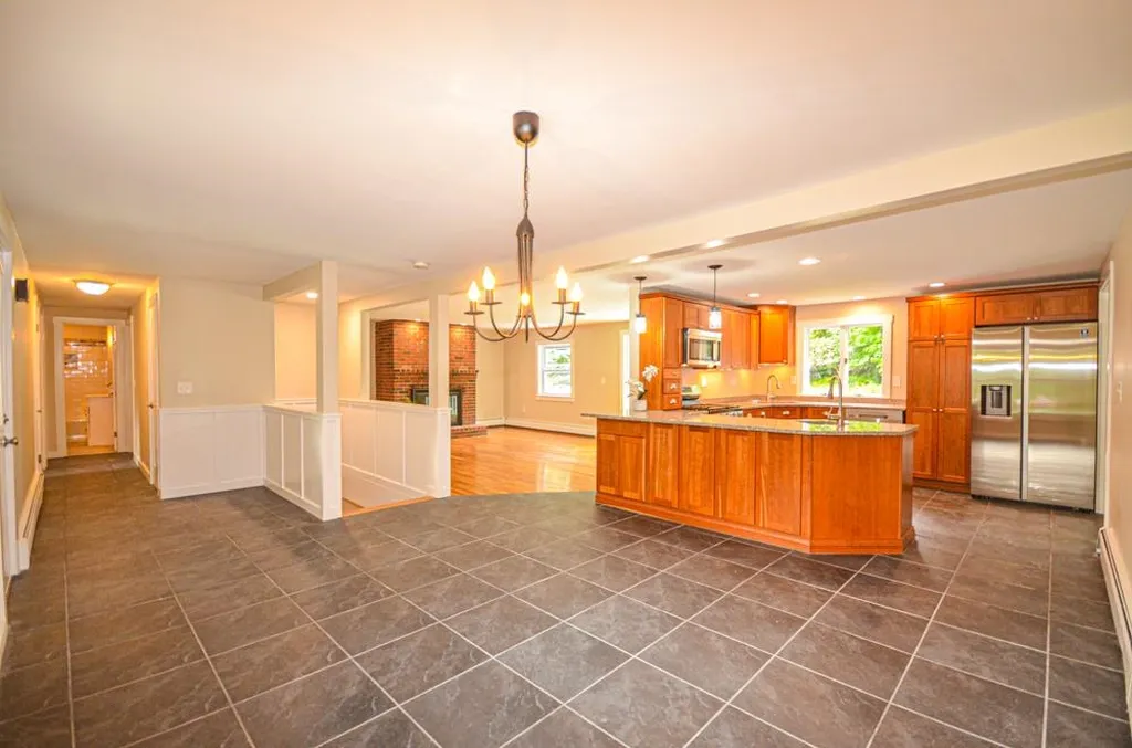 143 Fremont Road Chester NH 03036